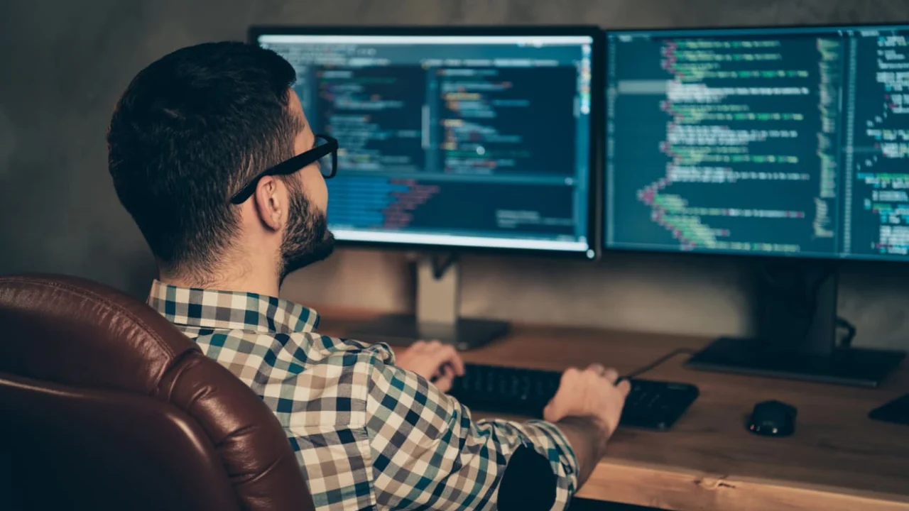 software-a-medida-o-cms-la-mejor-opcion-para-mi-proyecto-web